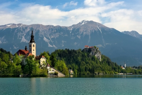 Image for article 'Crisis, what crisis?  Hopes for public relations at BledCom25'