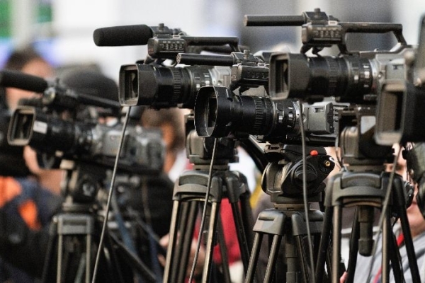 Image for article 'A media relations review of the Cummings' press conference'