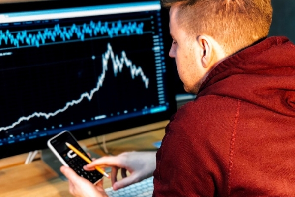 Image for article 'Report finds communicators fall short on trust and emerging areas of practice'