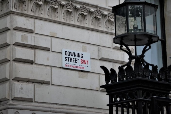 Image for article 'Don’t Forget the Politicians: The Missing Chapter of the Guide to Crisis Communications'