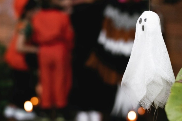 Image for article 'Pretending to be the boss: Tips for ghost tweeters'