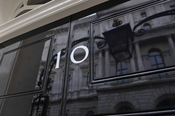 Image for article 'Tough at the top? Get better at comms'