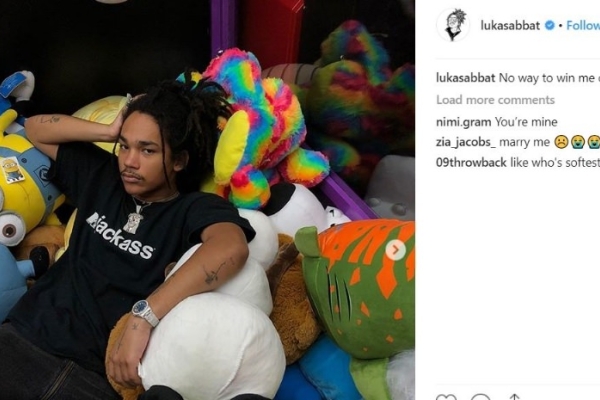 Image for article 'Influencer sued for breach of contract'